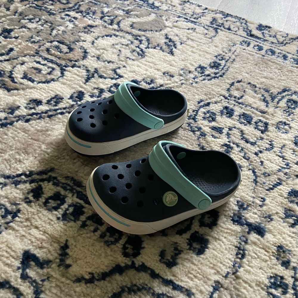 Crocs Bundle!!!!! - Picture 3 of 6